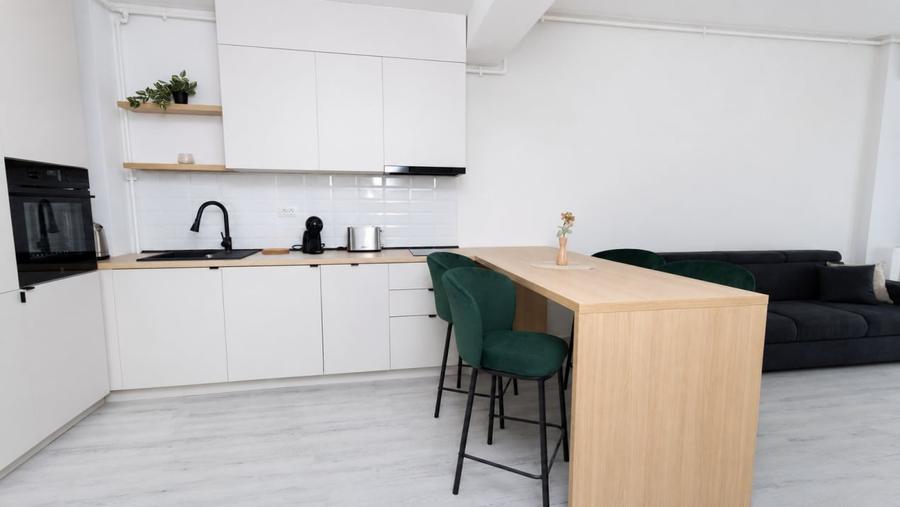 Apartament cu 2 camere, mobilat în Mamaia