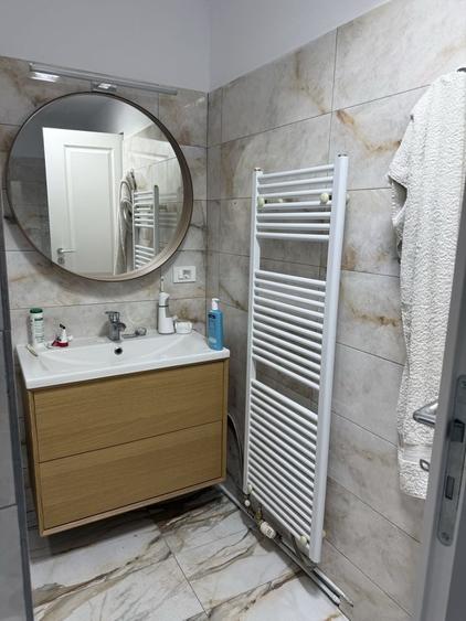 Casă cu 4 camere în Lacu