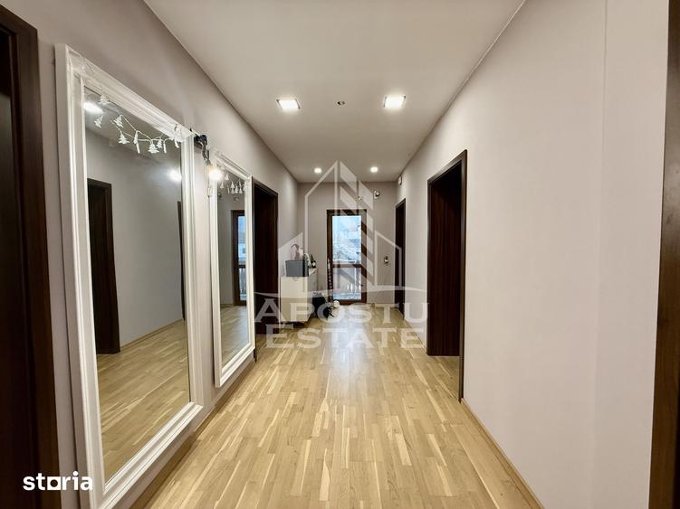 Apartament cu 3 camere decomandat în Lunei