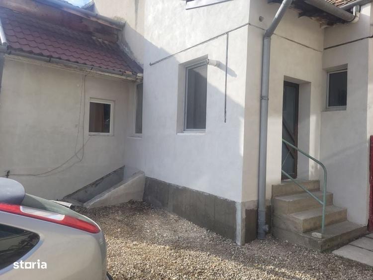 Casa individuala si curte de 480 mp zona Piata Cluj - 11
