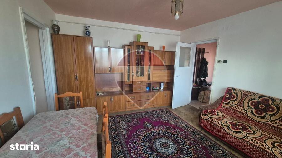 Apartament cu 2 camere semidecomandat în Central