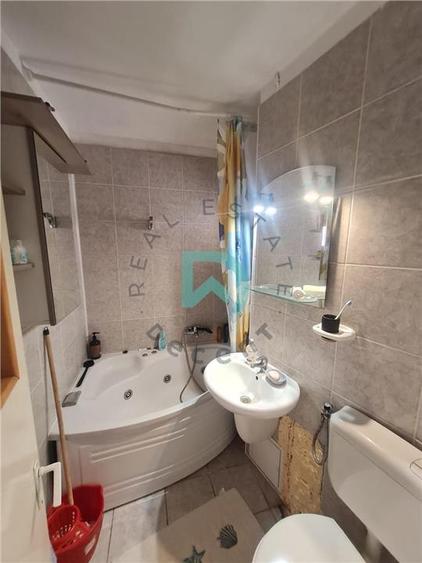 Apartament cu 3 camere decomandat, mobilat în Griviței