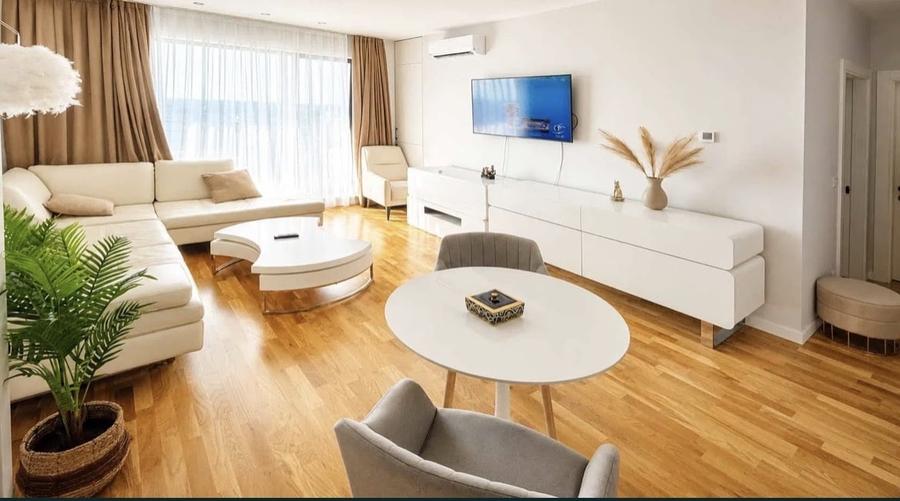 Apartament cu 2 camere decomandat, mobilat în Pajura