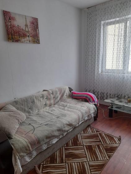 Garsonieră decomandată în Zahana