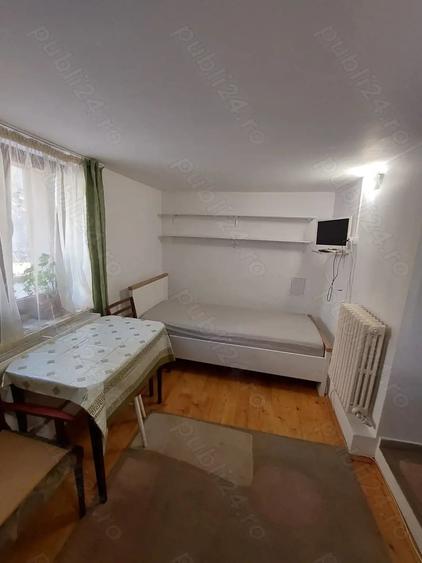 Garsonieră semidecomandată în Central