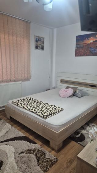 Apartament cu 3 camere în Rovine
