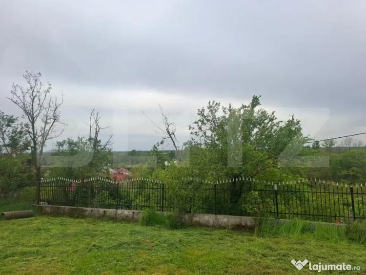 Casă cu 5 camere cu Teren 2300 Mp în Mătăsaru