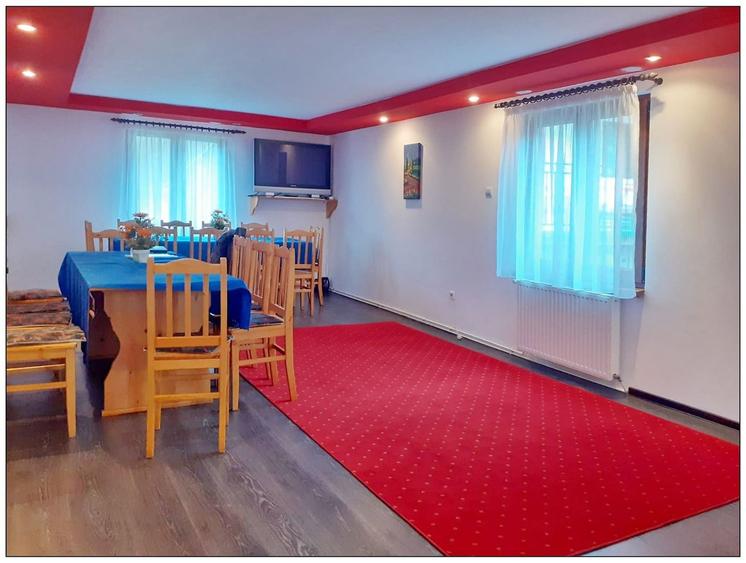 Casă individuală cu 8 camere cu Canalizare în Bran