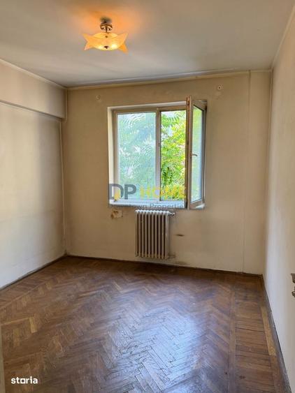 Apartament cu 3 camere semidecomandat în Kogălniceanu