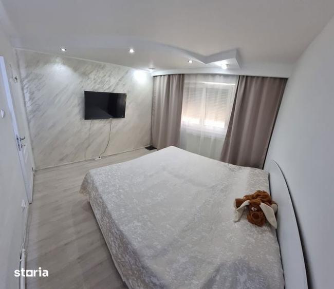 Apartament cu 3 camere decomandat în Unirii Nord