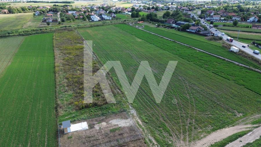 Teren agricol intravilan de 402 mp, în Stupini