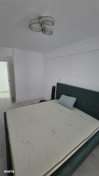 Apartament cu 3 camere în Theodor Pallady