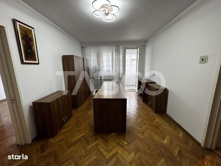 Apartament cu 2 camere semidecomandat, mobilat în Mihai Viteazul