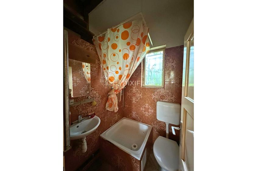 Casa cu 2 camere | Livezeni | 80.000 - 5