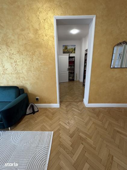 Apartament cu 4 camere în Centrul Istoric