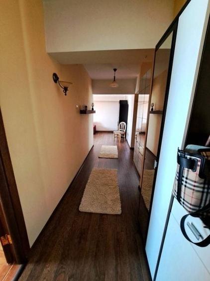 Apartament cu 4 camere decomandat, mobilat în Micro 11