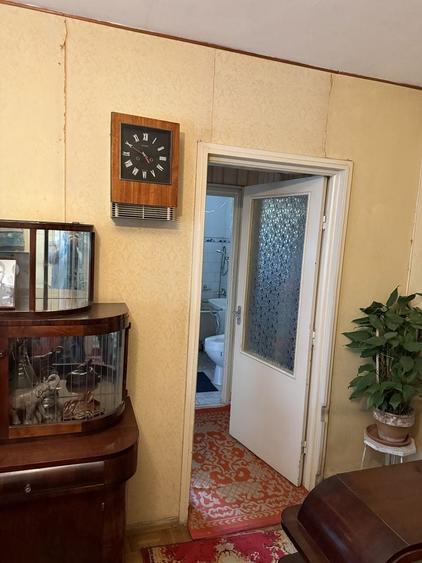 Apartament cu 3 camere semidecomandat în Rogerius