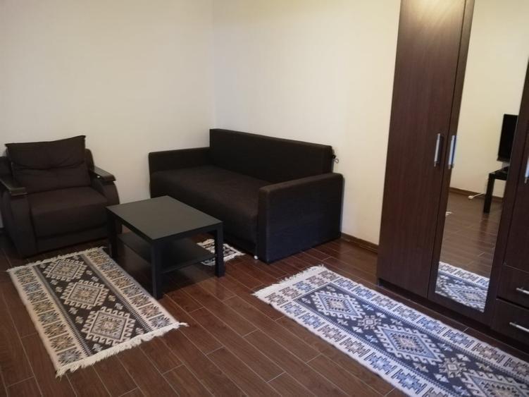 Garsonieră decomandată în Berceni