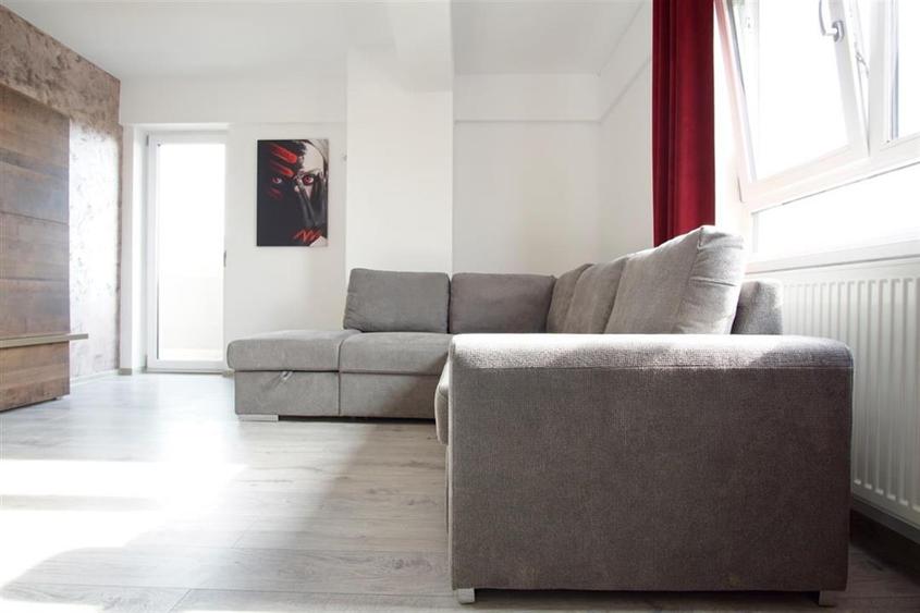 Apartament cu 2 camere decomandat în Tătărași