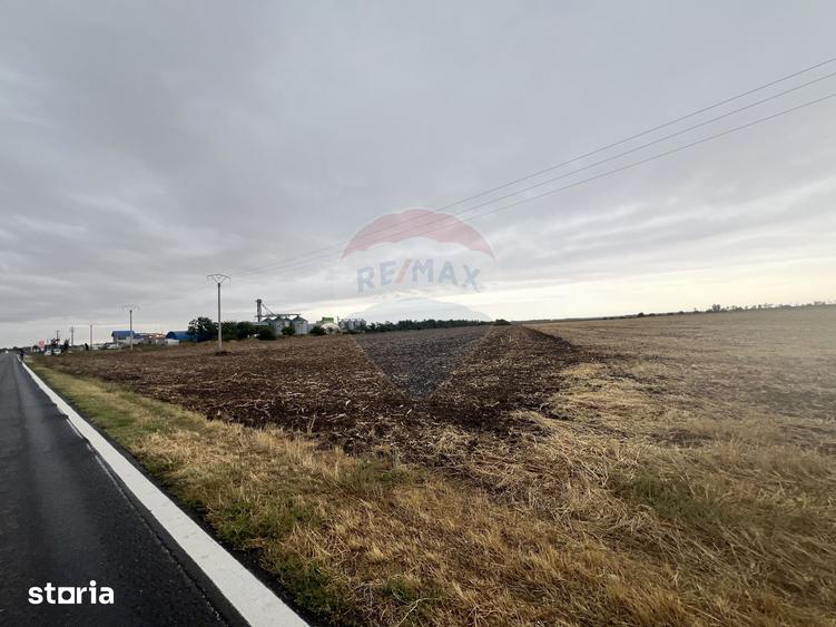 Teren de 27882 mp, în Dor Mărunt