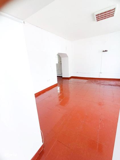 Spațiu comercial, de 120 mp, în Central