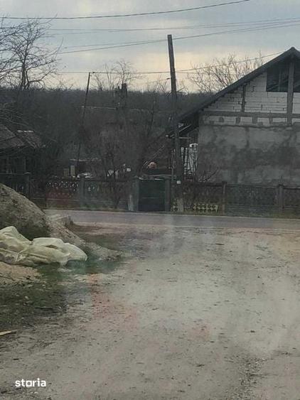 Teren de 2050 mp, în Frumoasa