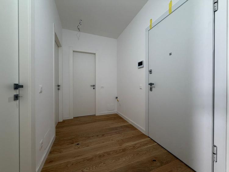 Apartament cu 2 camere decomandat în Aviației