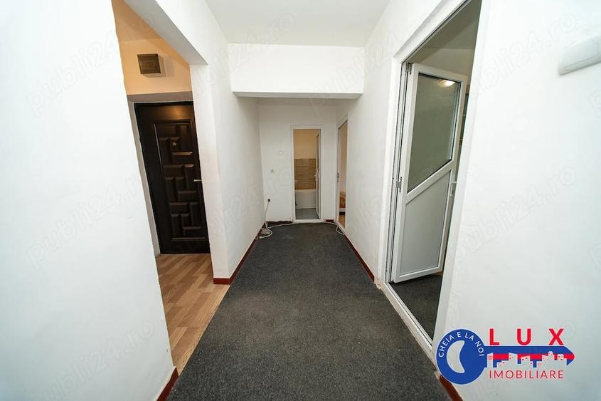 Apartament cu 2 camere decomandat în Babadag
