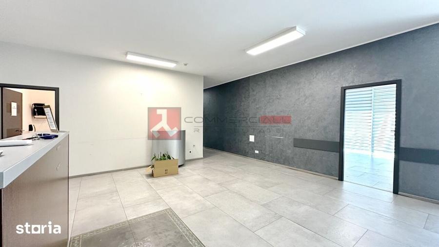 Spațiu comercial, de 240 mp, în Centrul Civic