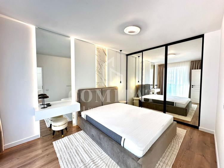 Apartament cu 2 camere semidecomandat, mobilat în Florești