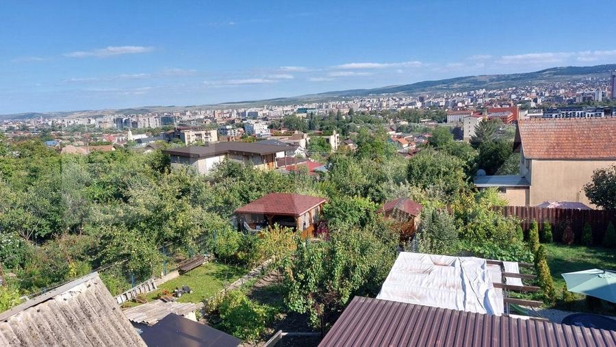 Casă individuală cu 2 camere cu Canalizare în Dâmbul Rotund