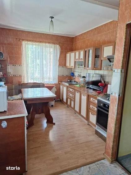 Casă cu 4 camere cu Teren 500 Mp în Vânători