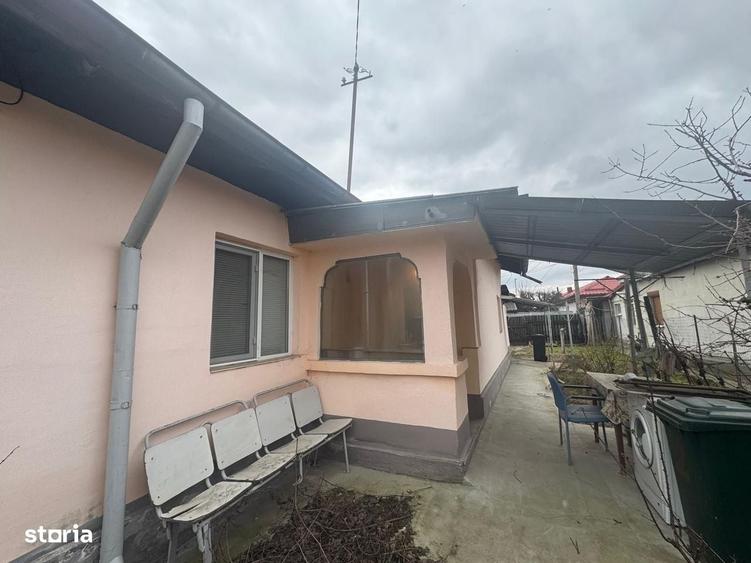 Casă cu 3 camere în Uiești