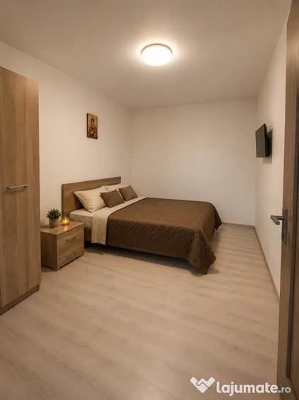 Apartament cu 2 camere semidecomandat în Casa de Cultură