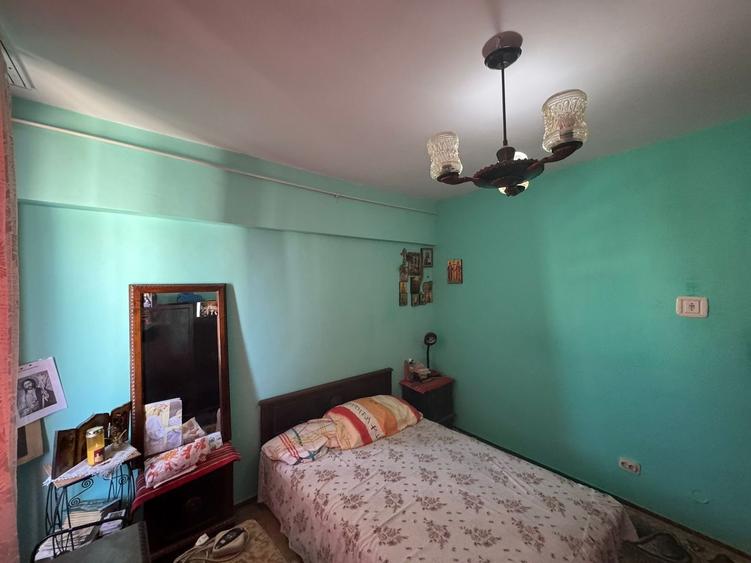 Apartament cu 3 camere decomandat, mobilat în Mihai Bravu