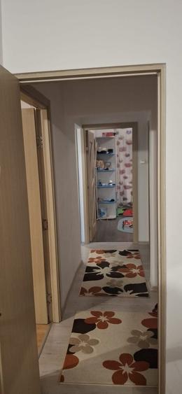 Apartament cu 4 camere decomandat în Târgoviște