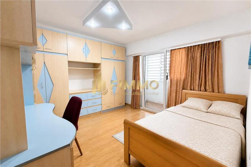 Apartament cu 3 camere decomandat, mobilat în Burdujeni