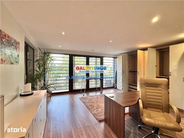 Apartament cu 3 camere, mobilat în Pajura
