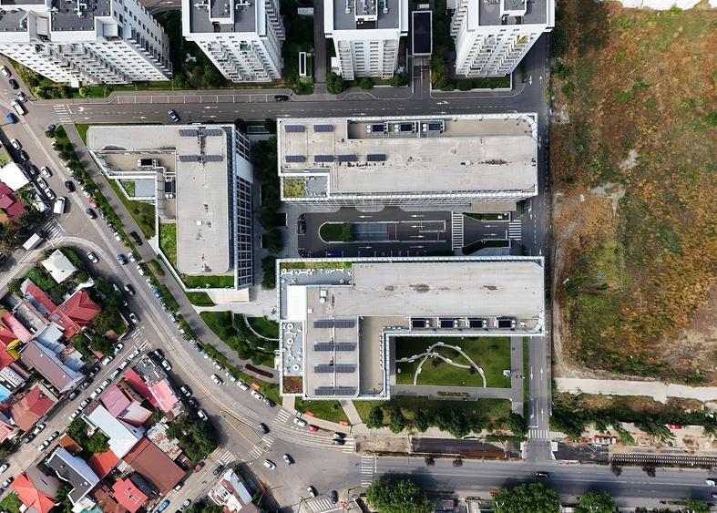 Birou, de 38,000 mp, în 1 Mai