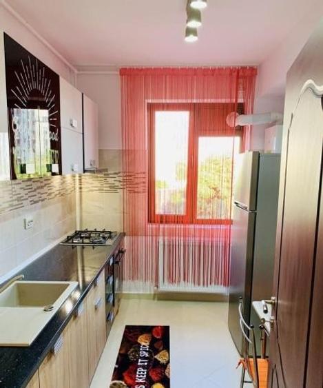 Apartament cu 2 camere decomandat, mobilat în Vitan
