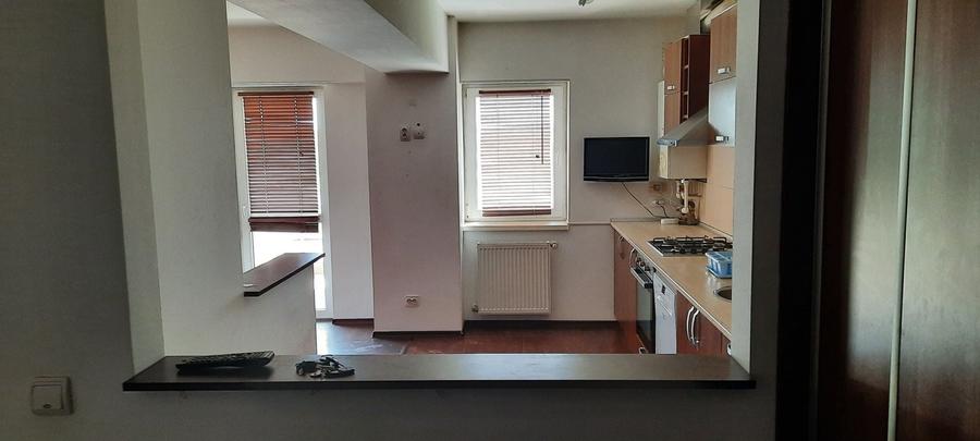 Apartament cu 2 camere decomandat în Cățelu