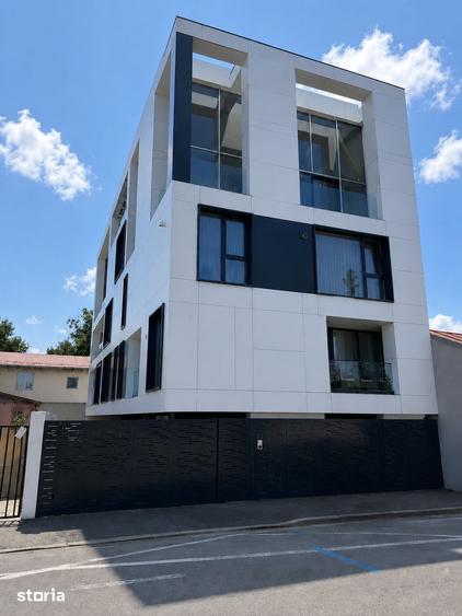 Apartament cu 5 camere în Grivița