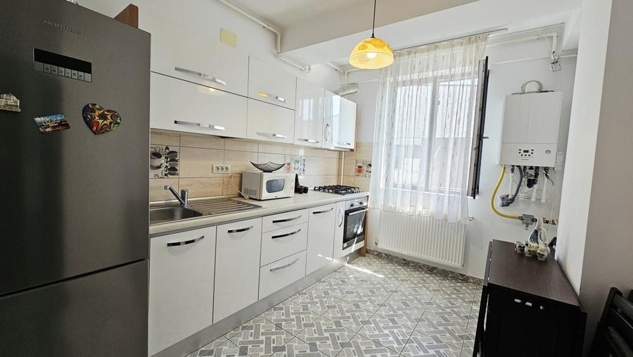 Apartament cu 2 camere decomandat, mobilat în Militari