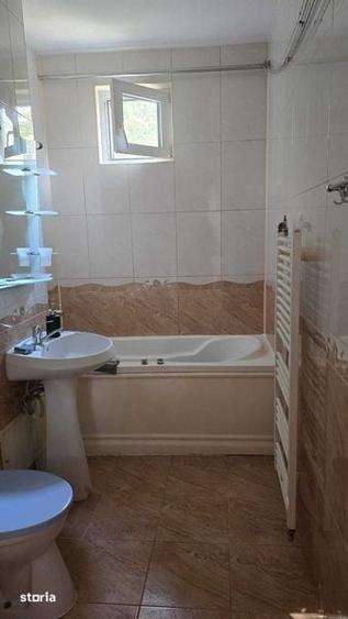 Apartament cu 3 camere decomandat în Mărăști