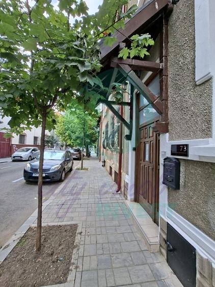 Casă individuală cu 16 camere cu Canalizare în Pache Protopopescu