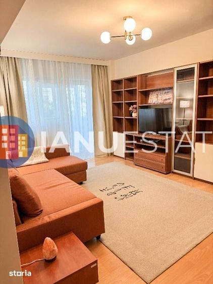 Apartament cu 3 camere semidecomandat în Tineretului