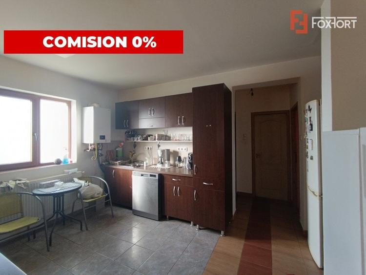 Casă individuală cu 4 camere cu Canalizare în Urseni
