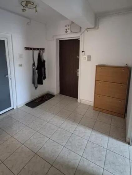 Apartament cu 2 camere decomandat, mobilat în Răcădău