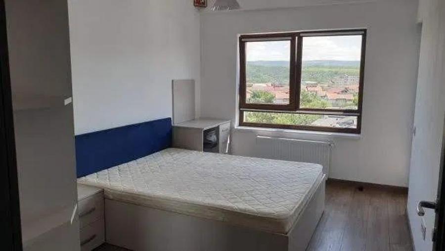Apartament cu 2 camere decomandat, mobilat în Nicolina