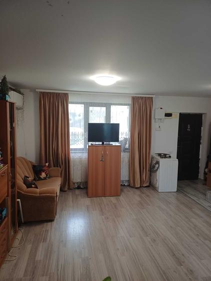 Casă cu 4 camere cu Teren 115 Mp în Est